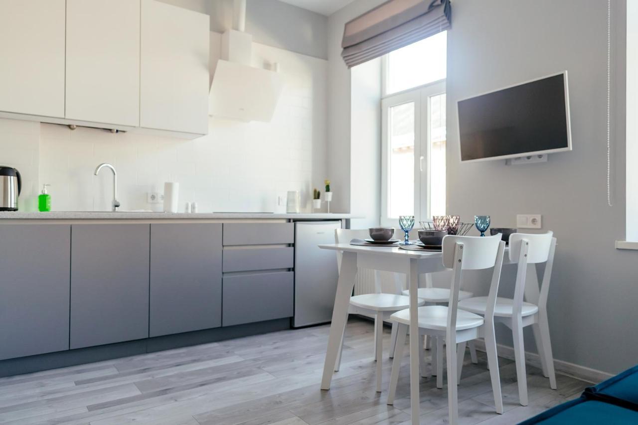 Lara Apartament 2 Leilighet Lviv Eksteriør bilde